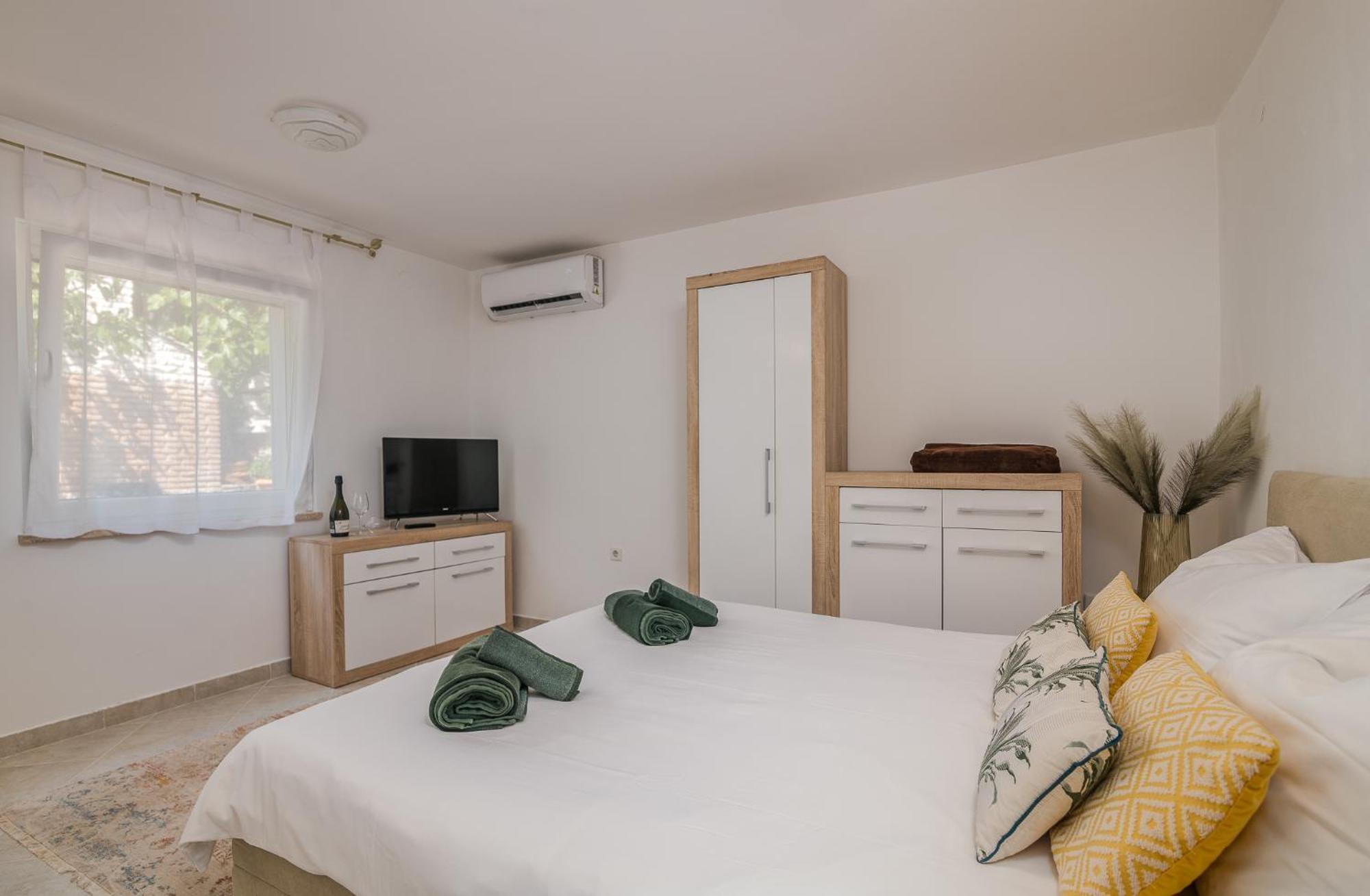 Apartments Stella & Luna Đảo Krk Ngoại thất bức ảnh