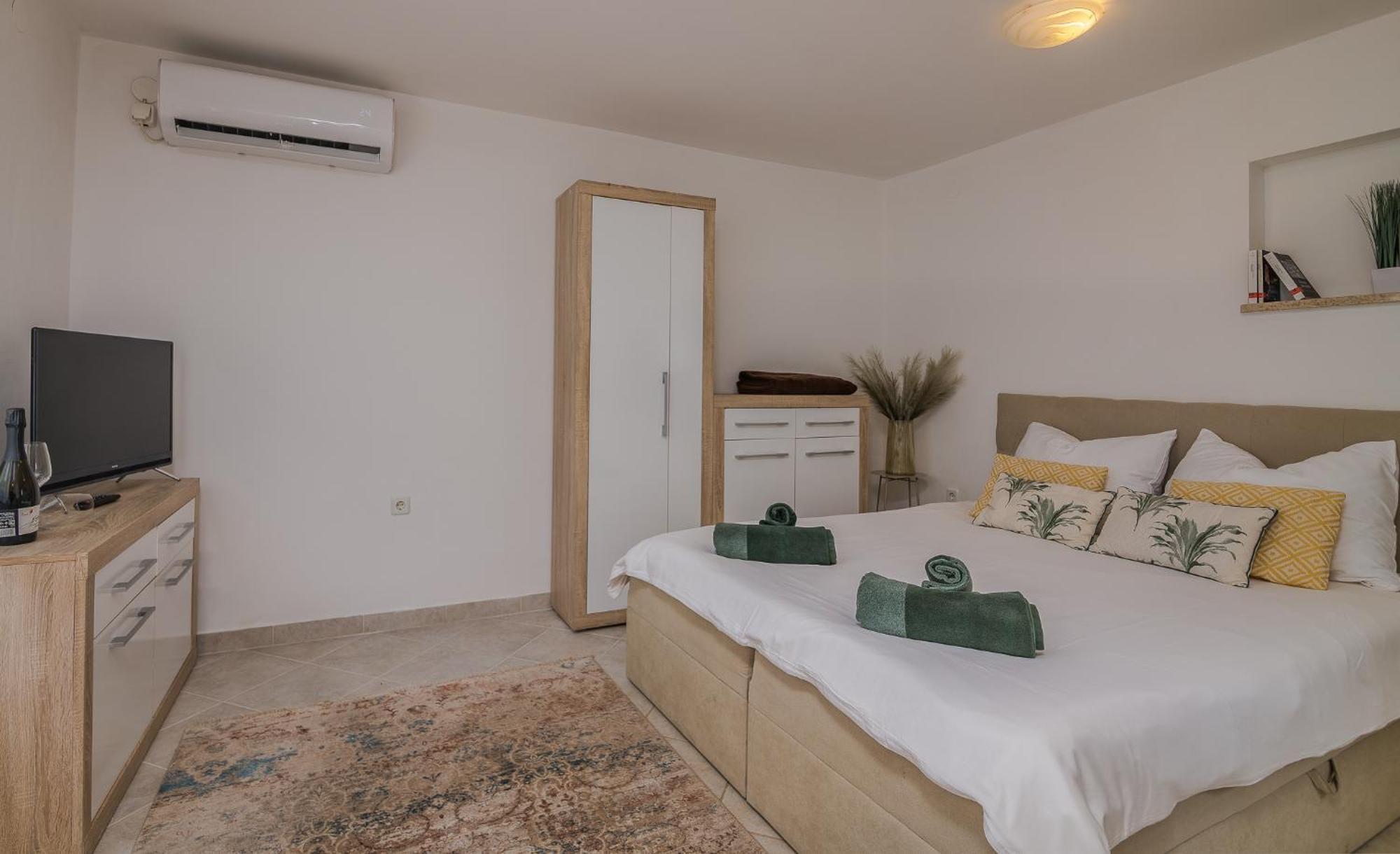 Apartments Stella & Luna Đảo Krk Ngoại thất bức ảnh