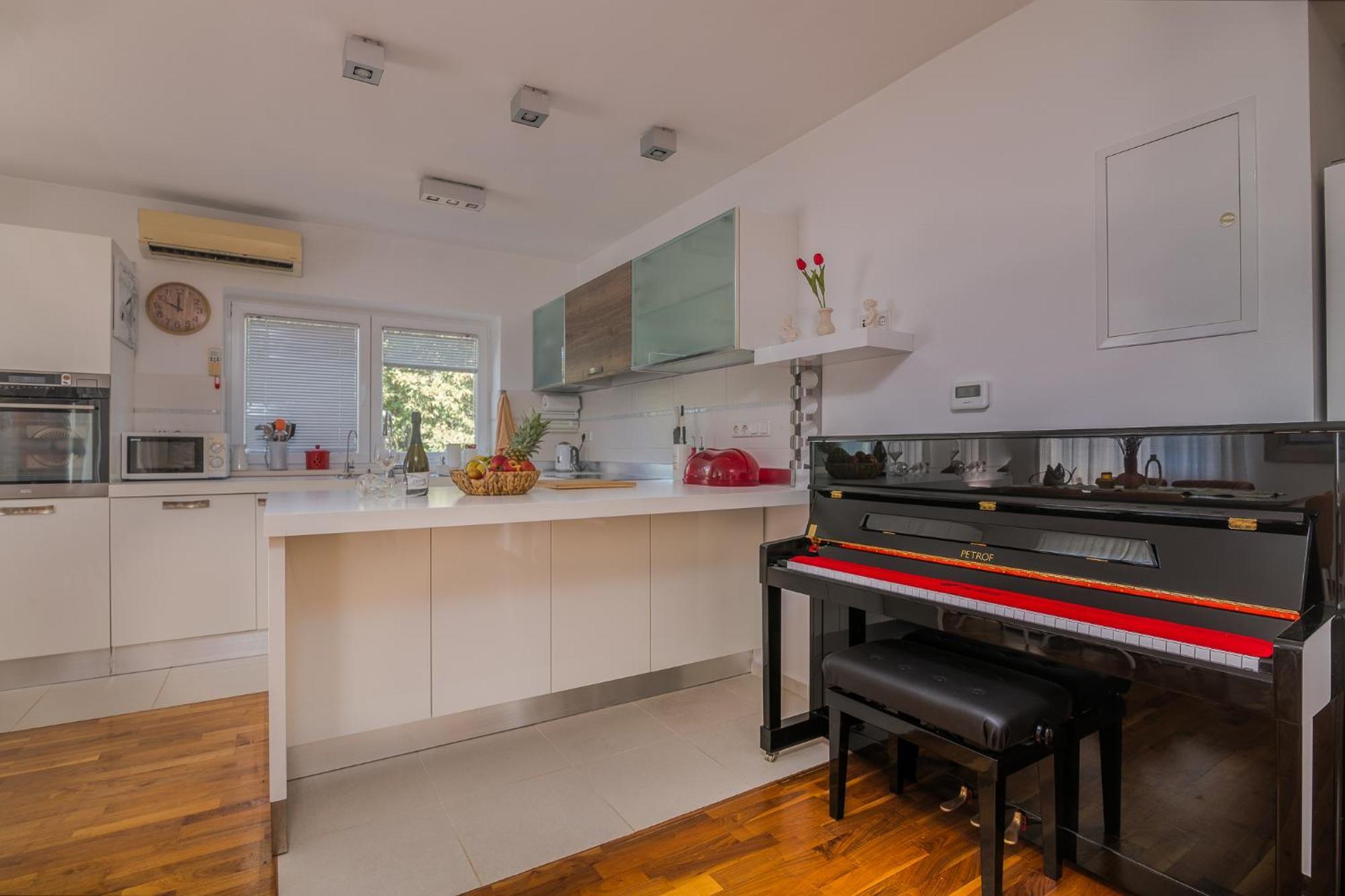 Apartments Stella & Luna Đảo Krk Ngoại thất bức ảnh